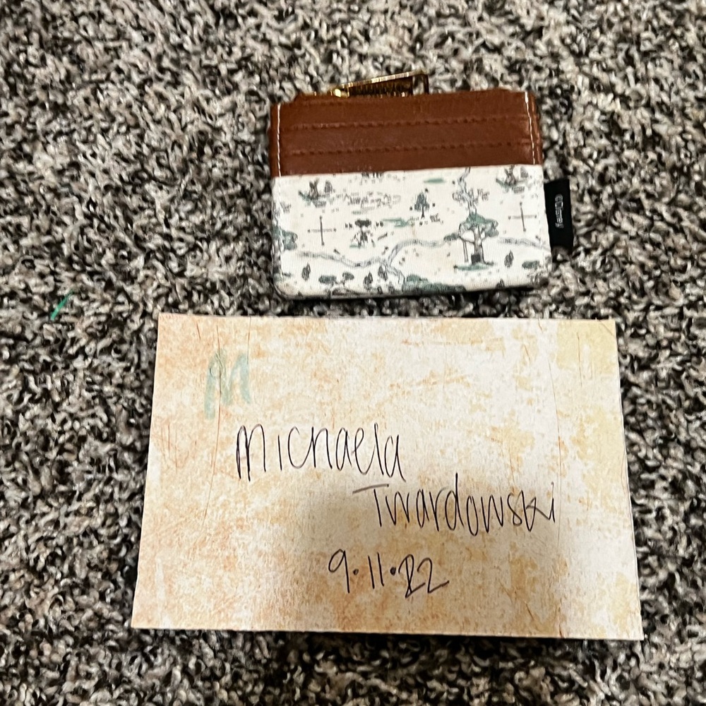 Winnie the Pooh cardholder Loungefly